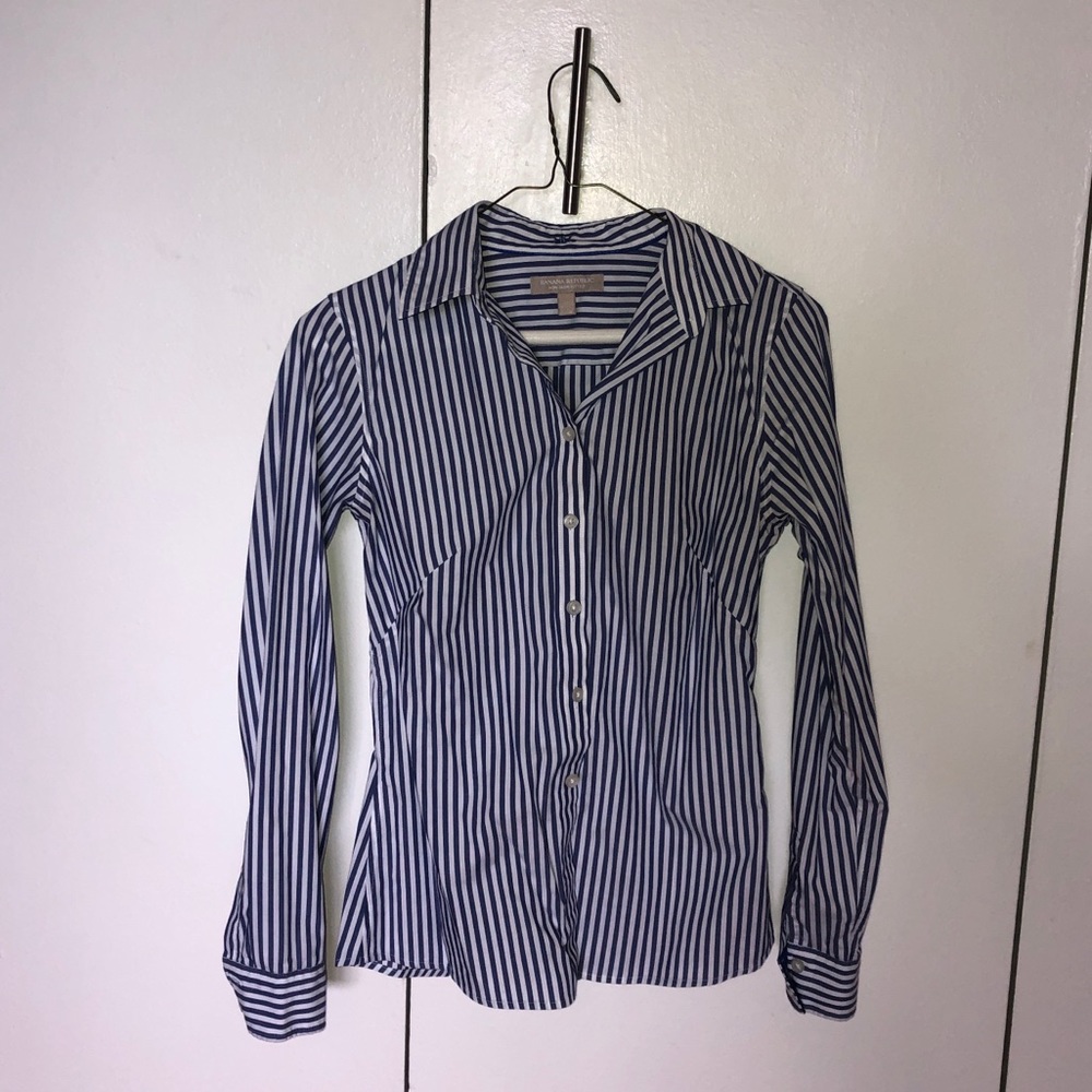 Like new blue & white, slim fit button down